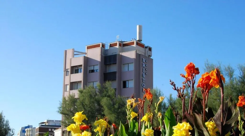 Hotel Bristol-1